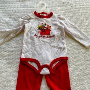 NWOT Little Lindsay My 1st Christmas Onesie Pants 0-6Months